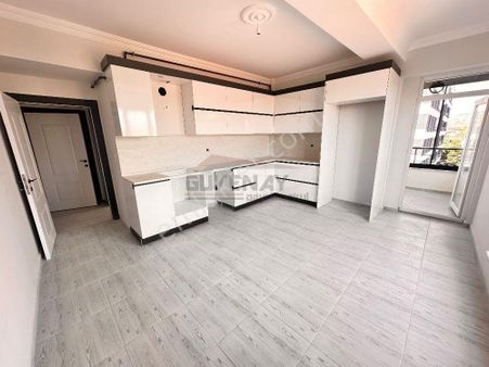 Güvenay - Çorum Cengiz Topel Caddesi Kale Karşısı Satılık 3+1 Daire