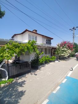 Saadet Korkmaz Emlak'tan Sahile 250 Metre Satılık 2+1 İkiz Nizam Villa