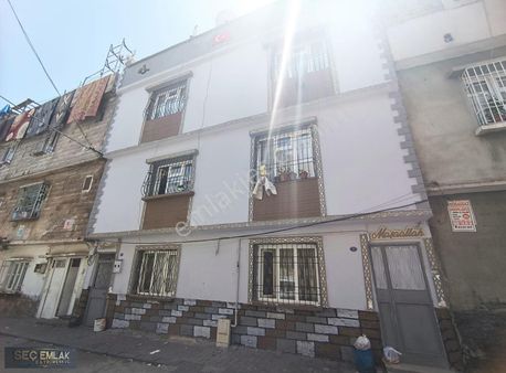 Seç Emlak'tan Barak Mah 3 Katlı Tek Tapu Mükemmel Konum