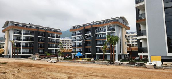 Oba'da Site İçersinde 2+1 Havuzlu Satılık Daire