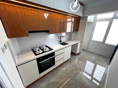 Yiğit'ten Yenimahallede Denize 50 Mt Ön Cephe Lüks 3+1 Daire