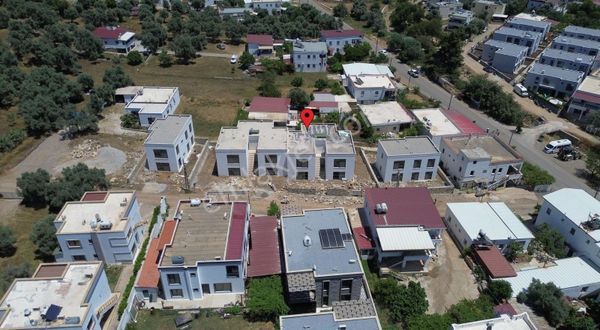 Bodrum Yalıçiftlik'te Satılık 2+1 Yeni Ebeveyn Banyolu Daireler