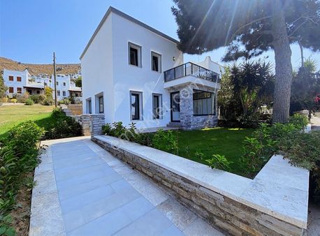 Bodrum Kadıkalesi'nde Site İçerisinde Müstakil Villa