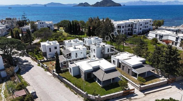 Turgutreis Bahçeli Evler'de Denize 100 M 3+1 Tek Katlı Villa