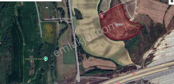 Arnavutköy Boyalıkta Satılık Arsa , 200 M2 Yolu Var Caddeye Yakın