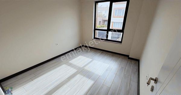 71 Evler Mahallesi Site İçi 3+1 Özel Garajlı Daire