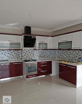 Protokol Yoluna Çok Yakın Havalimanı Dibi 8+2 Triplex Daire Arayanlara Fırsat Daire....