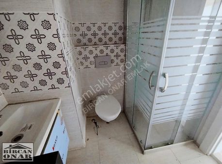 Anadolu Cad.bazekol Hastanesine Yakın Ara Kat 2+1 Kapalı Mutfak