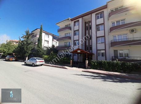 Lg'den Ataşehir Merkezi Konumda Geniş Yüksek Giriş 3+1