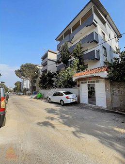 Serintepe Polis Karakolu Karşısı Satılık Komple Bina