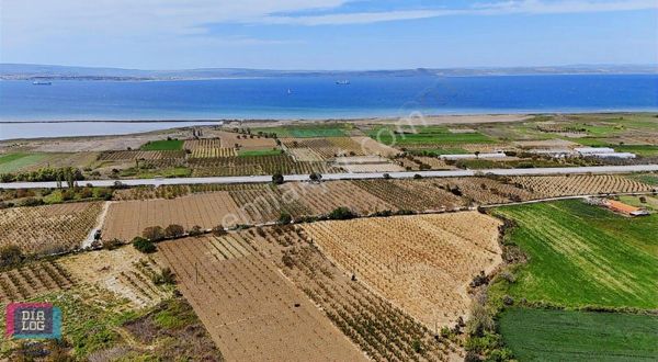 Dıalog İdeal'den Lapsekide Ana Yol Üzerinde Boğaza Yakın Tarla
