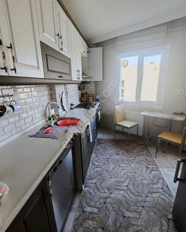 Artenew'den Bornova Atatürk'de Arakat Satilik Dogalgazli Sifir Yapili Full Eşyalı Satılık Daire