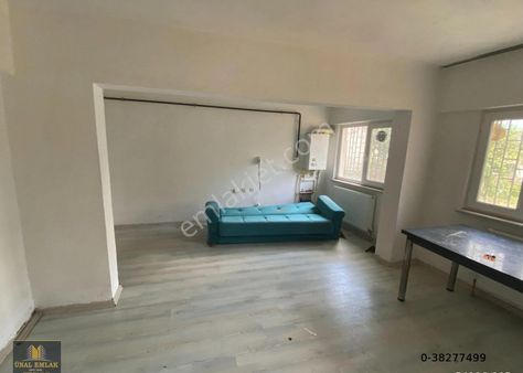 Ünal Emlak'tan Bandırma 17 Eylül Mh-kapalı Paz.yeri Yakını 2+1 Bahçe Katı