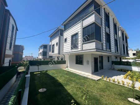 Ata Gayrimenkul'den Müstakil 4+1 Bahçe Peyzajlı Lüks Villa