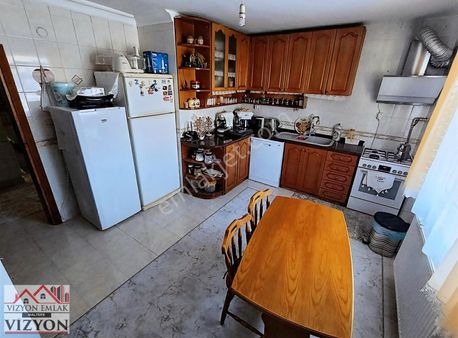 Efsane 180 M² Bölgenin En Genişi 3+1 180m2 Mülkiyet Tapu-manzaralı