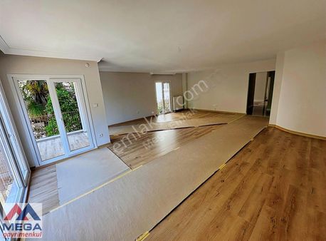 Mega'dan Dalyan Kulübe Komşu Lüks Dekorasyonlu Satılık Daire