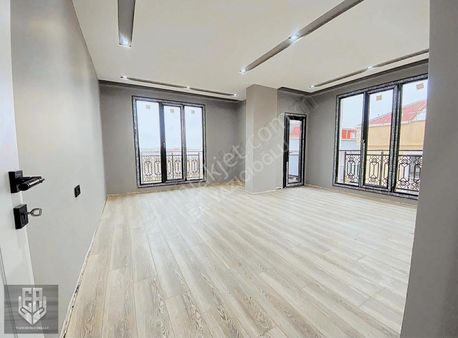 \\yazıcıoğlu Gayrimenkul\\ön Cephe Ara Kat 2+1 Satılık Daire