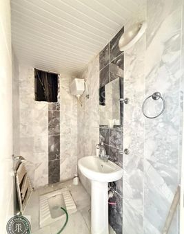 Çukurova Hasarsız 2+1 K.mutfak Teras Balkon 100 Yıl Satılık Daire Cazipppppp