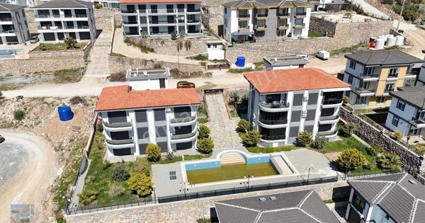 Deniz Ve Havuz Manzaralı Elit Ve Lüks Sitede Eşyalı 2+1 Daire