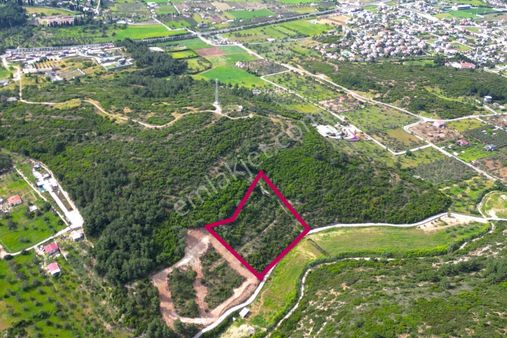 Urla Torasan’da Deniz Manzaralı 9242 M² Arazi