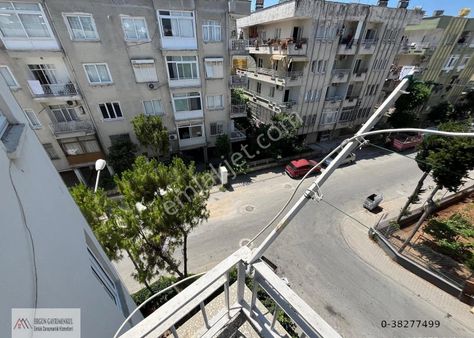 Ergünden Turgutreiste 3 Katlı 3.kat Güney Cephe Satılık 3+1 Daire