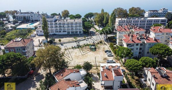 Erdek Sahil Mahallesinde 4+1 300 M² Satılık Triplex Villa