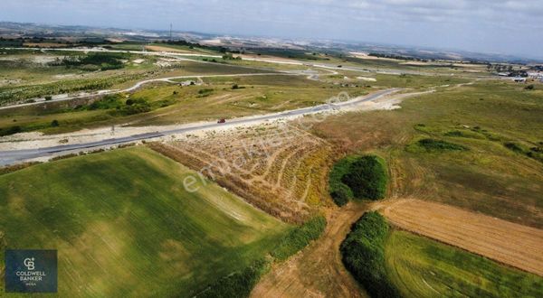 Arnavutköy Yassıörende İmar Planına Yakın Müstakil 4562 M² Tarla