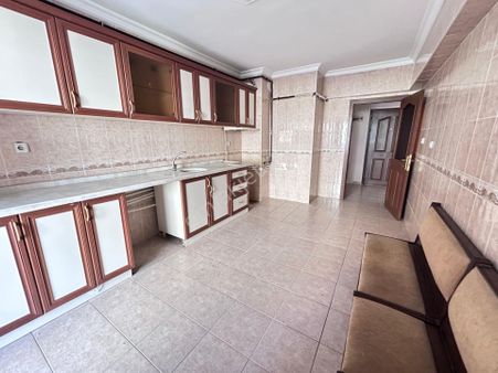 Lider Emlak'tan Güneşevler Merkezde 3+1 Satılık Daire