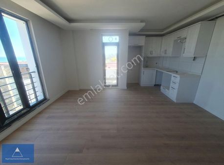 Atakum Körfez'de Full Deniz Manzaralı,iskanlı,yüksek Kredili 1+1