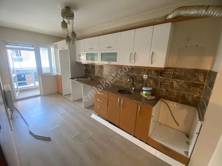 Yıldıztepe Mh Fırsat Konum Bakımlı Geniş Ferah 2+1 Daire Bk-16