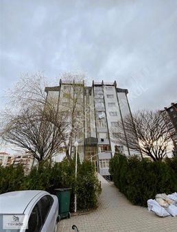 Tekgöz'den Satılık Site İçi 2+1 Bakımlı Daire