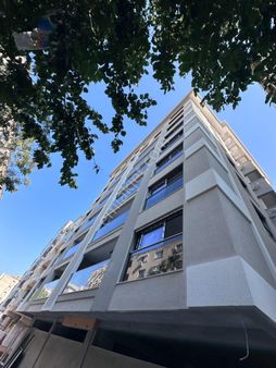 Mert Uçar'dan Satılık Karşıyaka Merkez De Sıfır 2+1 Daire