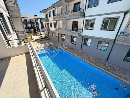 Karasu Aziziye Mah. Havuzlu Site İçerisinde 2+1 Ara Kat Net:75 M2 Sıfır Satılık Daire