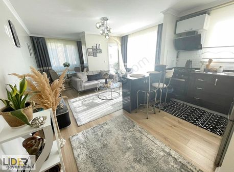 Lider'den Küçükyalı Sahile Marmaraya Yakın 2.kat Önköşe Geniş2+1