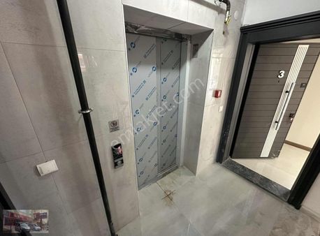 Pınarbaşı Mah Cadde Üzerinde Katta Sıfır 2+1