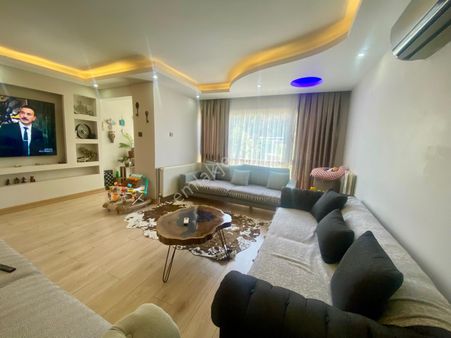 Manzaralı Otoparklı Ebeveyn Banyolu Lüx Tadilatlı Site İçi 2+1