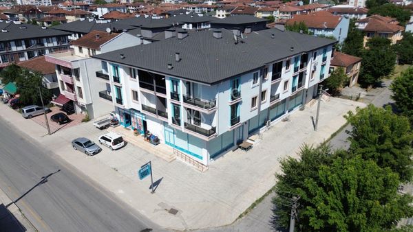 Hamidiye Mahallesinde Cadde Cepheli Zemin Kat Satılık Dükkan