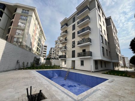 Nusradiye Mahlesi Nefes Parkın Yanı Emlakların Dininde Satılık Lüks Havuzlu 1+1