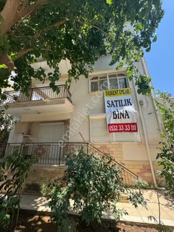 Çamlıkta Denize Yakın Komple Satılık Bina