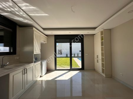 Selimpaşa Ortaköy Mahallesinde Tatil Köyü Tadında Müstakil Villa
