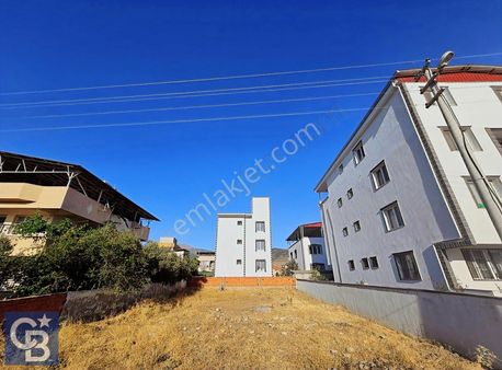 Aliağa Helvacı'da 355m2 Satılık 3 Kat İmarlı Arsa