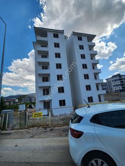 Kuzey Emlak'tan Güneşli Mahalesinde Giriş Kat 3+1 Sıfır Fırsat Daire