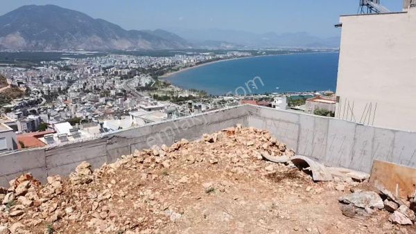 Full Deniz Manzaralı Sağlam Zeminde Satılık 1+1 Daireler