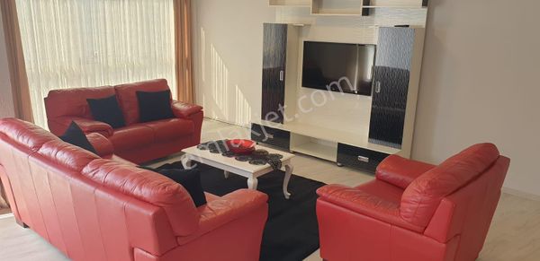 Kuşadası Merkezde 1+1 Devamlı Kıralık