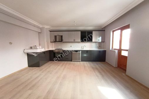 19 Mayıs Mah. Manzaralı 5+1 Dubleks Satılık Daire