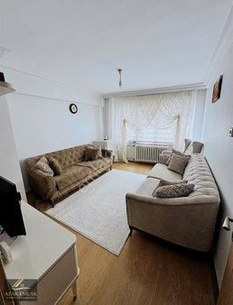 Kasımpaşa Mahallesi Gazlıgöl Caddesi Üzerinde Satılık 3+1 Daire