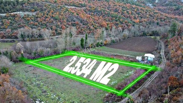 Bursa Yenişehir Günece Köyünde Yol Su Problemı Olmayan Hobi Bahçesi