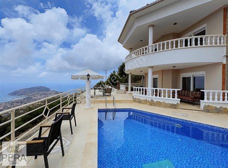 Alanya Bektaş Manzaralı Kiralık Müstakil Havuz 4+1 Eşyalı Villa