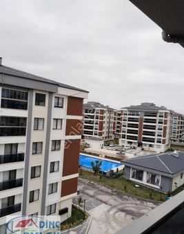 Çorlu Da 3 Yıllık Havuzlu Güvenliklisite İçinde 1+1 Yatırıma Uygun Satılık Daire