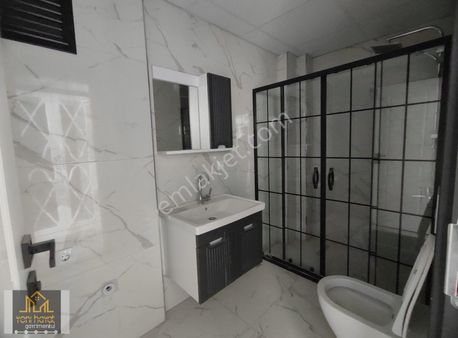 Atakum Büyükoyumca Mahallesi'nde Satılık Ferah 1+1 Daire